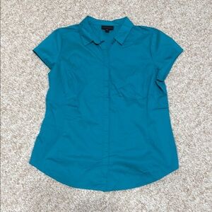 Worthington Teal Fitted Button Down Short Sleeve Shirt